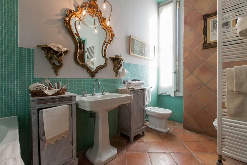 Camera Navigli Con Bagno Privato มิลาน ภายนอก รูปภาพ