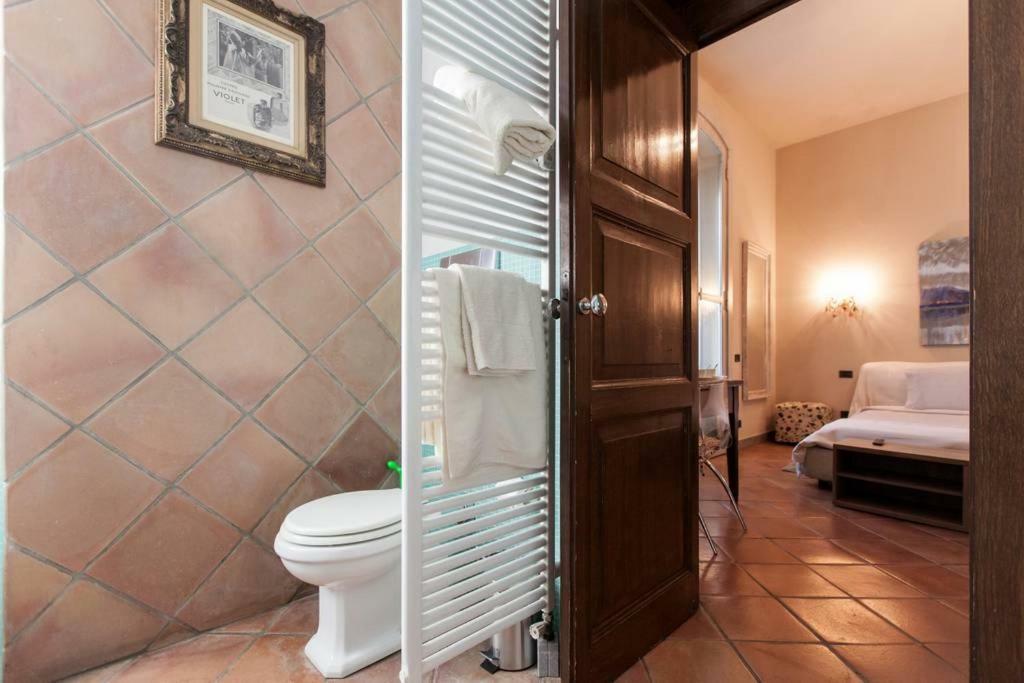 Camera Navigli Con Bagno Privato มิลาน ภายนอก รูปภาพ
